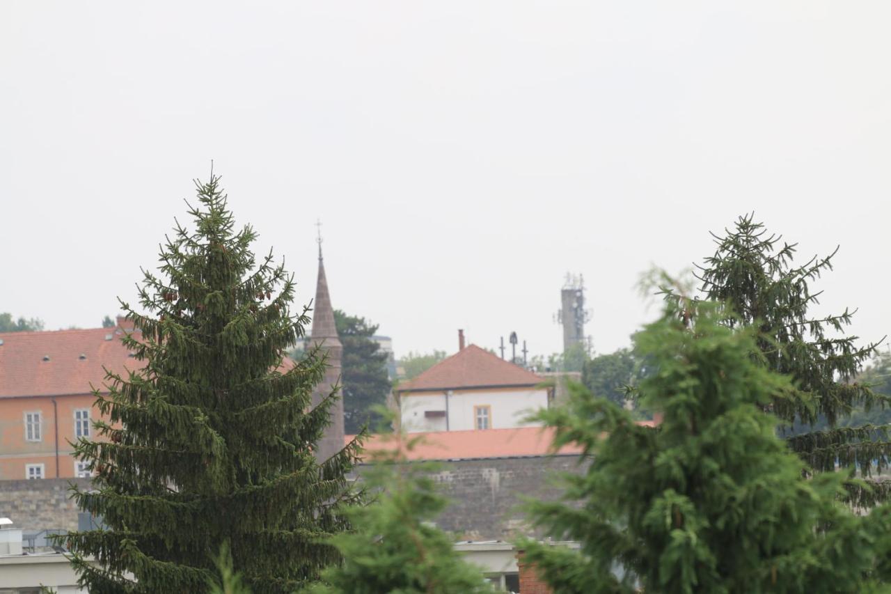 Egri Csillagocska Apartman Экстерьер фото