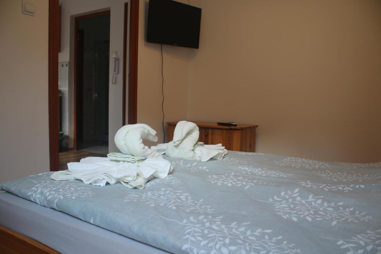 Egri Csillagocska Apartman Экстерьер фото